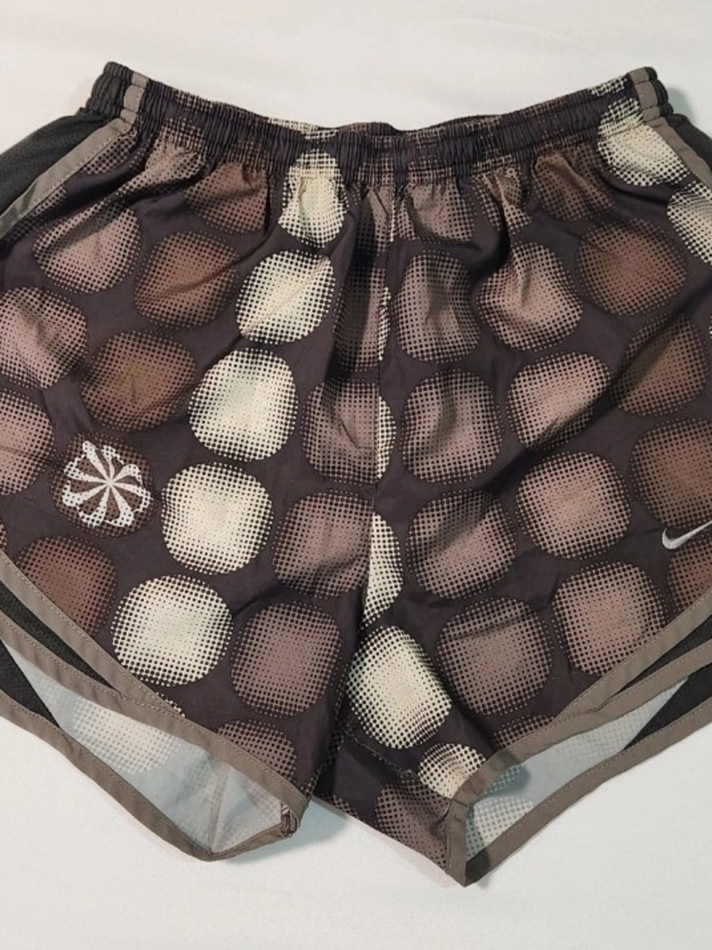 Nike Women’s Brown and Cream Dot-Print Athletic Shorts